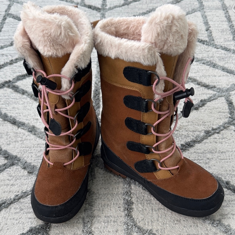 Target Kids Tan and Black Winter Boots